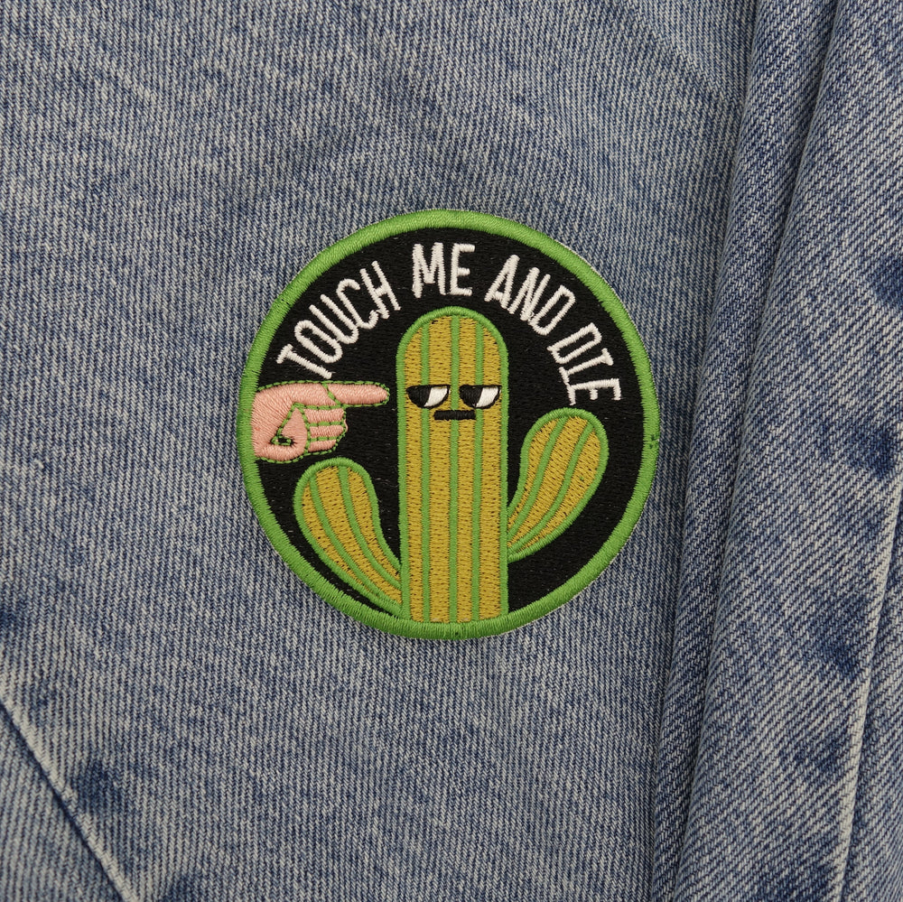 Kaktus Patch auf blauer Jeans