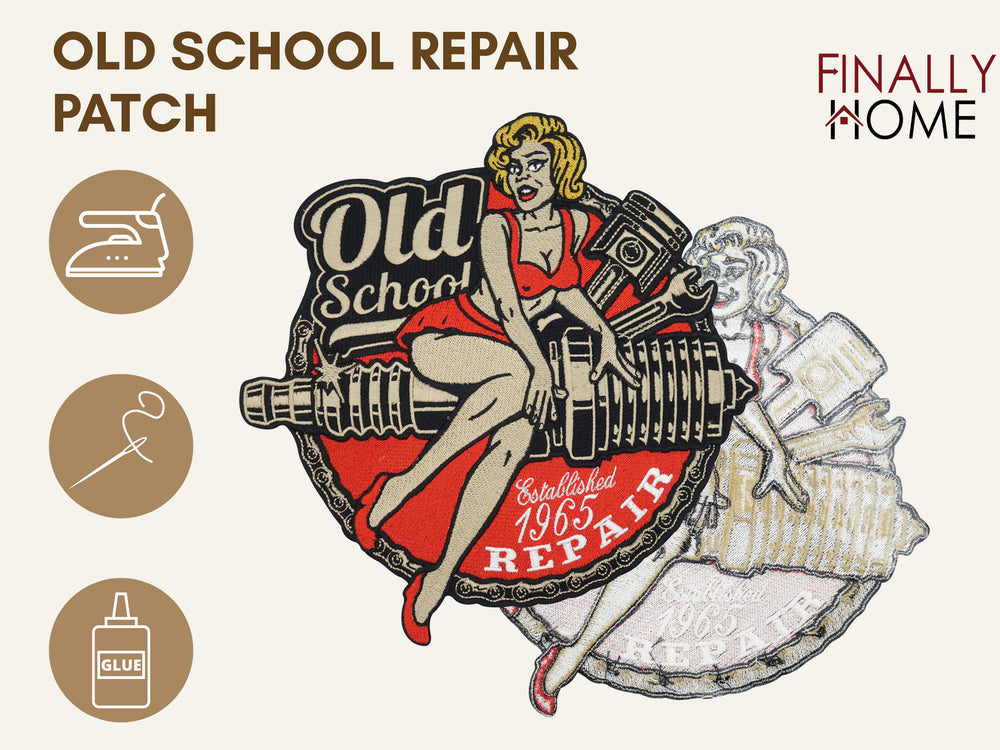 Bügelfolie auf Rückseite des Patches; Finally Home Logo und Verwendungsoptionen (Bügeleisen, Nadel & Faden, Textilkleber)