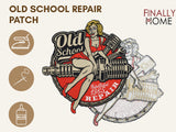 Bügelfolie auf Rückseite des Patches; Finally Home Logo und Verwendungsoptionen (Bügeleisen, Nadel & Faden, Textilkleber)