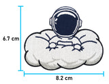 Astronaut Wolke Bügelpatch: 6,7 x 8,2 cm – Kreativität in Maßen