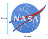 NASA Logo Patch mit der Maße: 7,5 x 10,4 cm