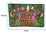 Make Love Not War Patch mit den Maßen: 5,9 x 9 cm