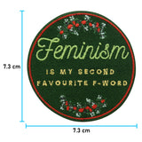 Feminism Patch mit der Maße: 7,3 x 7,3 cm