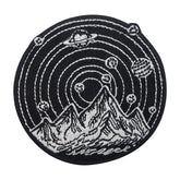 Schwarzer Berge mit Planeten Patch