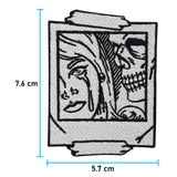 Der Patch mit der Maße: 7,6 x 5,7 cm