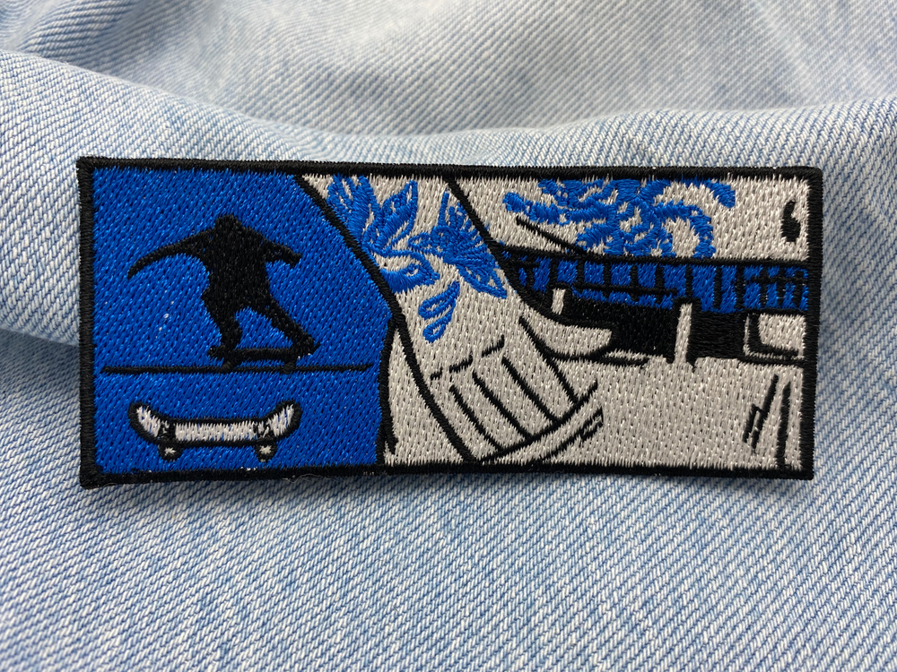 Skater Patch auf blauer Jeans