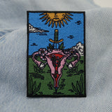 Gebärmutter Patch auf blauer Jeans