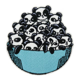 Blau-weißer Pandabären in einer Schüssel Patch