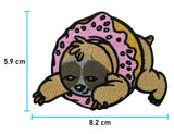 Faultier Patch mit der Maße: 5,9 x 8,2 cm