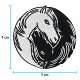 Pferdeköpfe Patch mit der Maße: 7 x 7 cm
