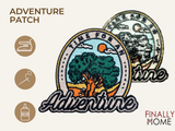 Vorder- und Rückseite des Patches, mit Bügelfolie. „Finally Home“ Logo und Nutzungsoptionen: Aufbügeln, Aufnähen, Aufkleben mit Textilkleber
