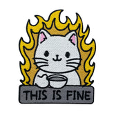 Weißer This Is Fine Katze Patch