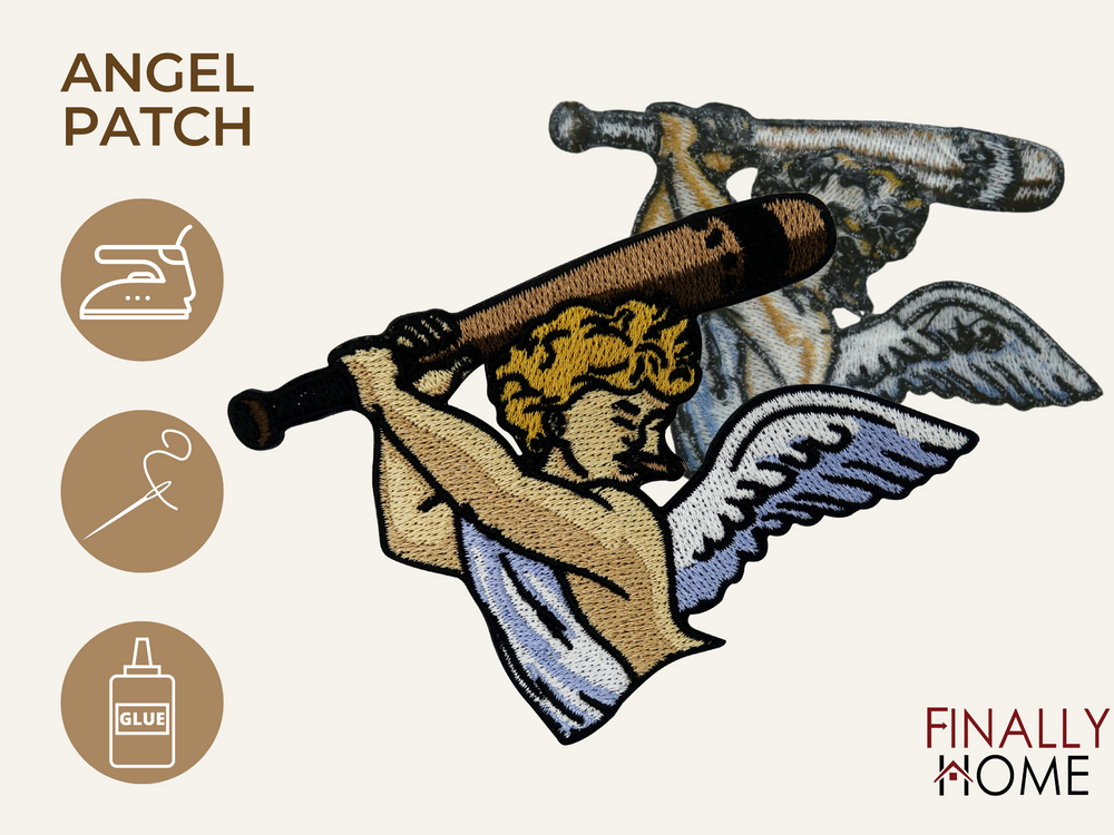 Vorder- und Rückseite des Patches, mit Bügelfolie. „Finally Home“ Logo und Nutzungsoptionen: Aufbügeln, Aufnähen, Aufkleben mit Textilkleber
