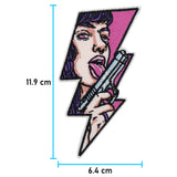 Pinker Blitz Patch mit der Maße: 11,9 x 6,4 cm