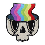 Bunter Regenbogen im Totenkopf Patch