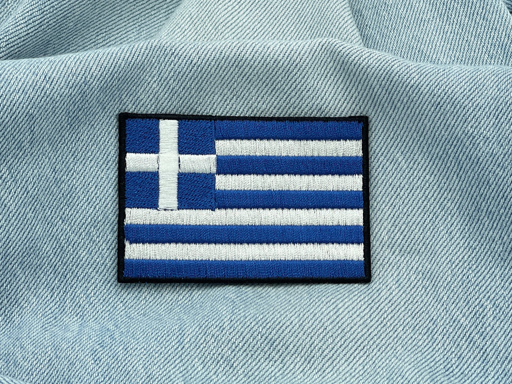 Griechenland Patch auf hellblauer Jeans
