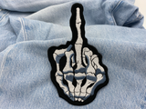 Skelett Hand Mittelfinger Bügelbild Patches zum Aufbügeln | Stinkefinger Patch, Aufbügelmotive Finally Home