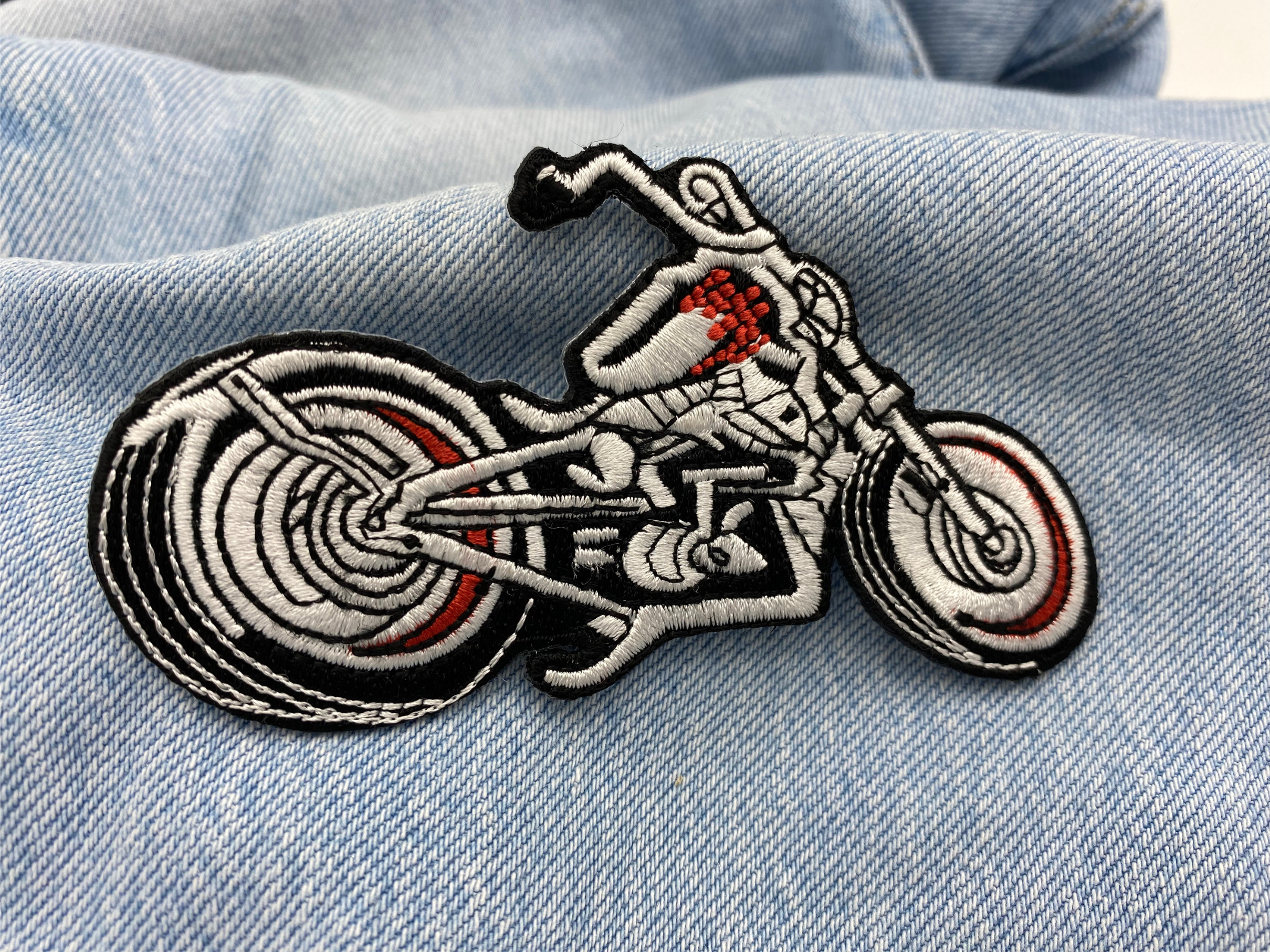 Motorrad Biker Bügelbild Patch zum Aufbügeln | Patches für Lederwesten, Aufbügelmotive, Finally Home