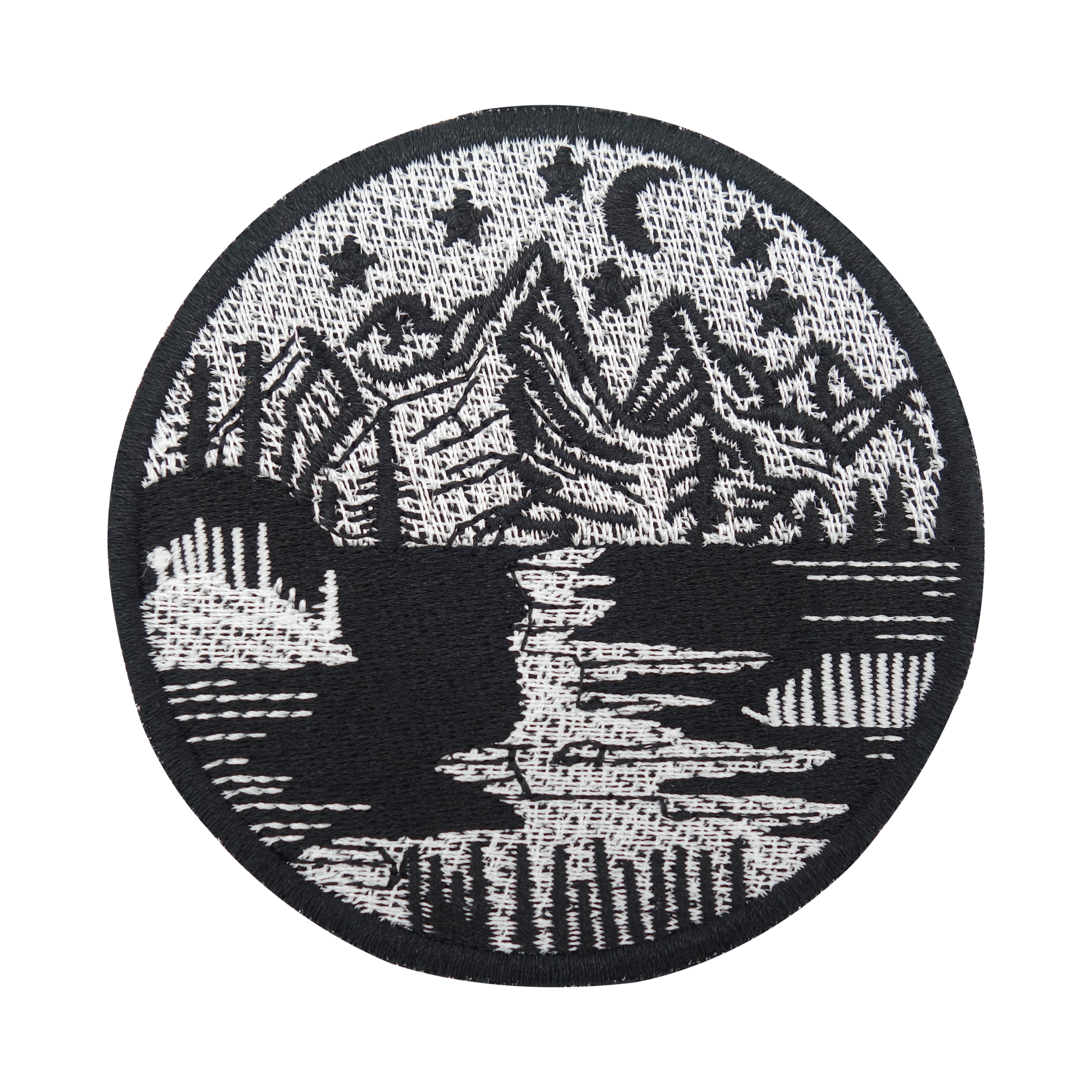 Klett Patch - Fluss in den Bergen | Outdoor Klett Patches, Wandern Aufnäher, Natur Klettpatches, Berg Badge, Camping Klettpatch Rund, Finally Home