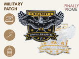 Vorder- und Rückansicht des Air Forces Adler Abzeichens mit Bügelfolie. Logo "Finally Home". Verwendungsoptionen: Aufbügeln, Aufnähen, Aufkleben mit Textilkleber.