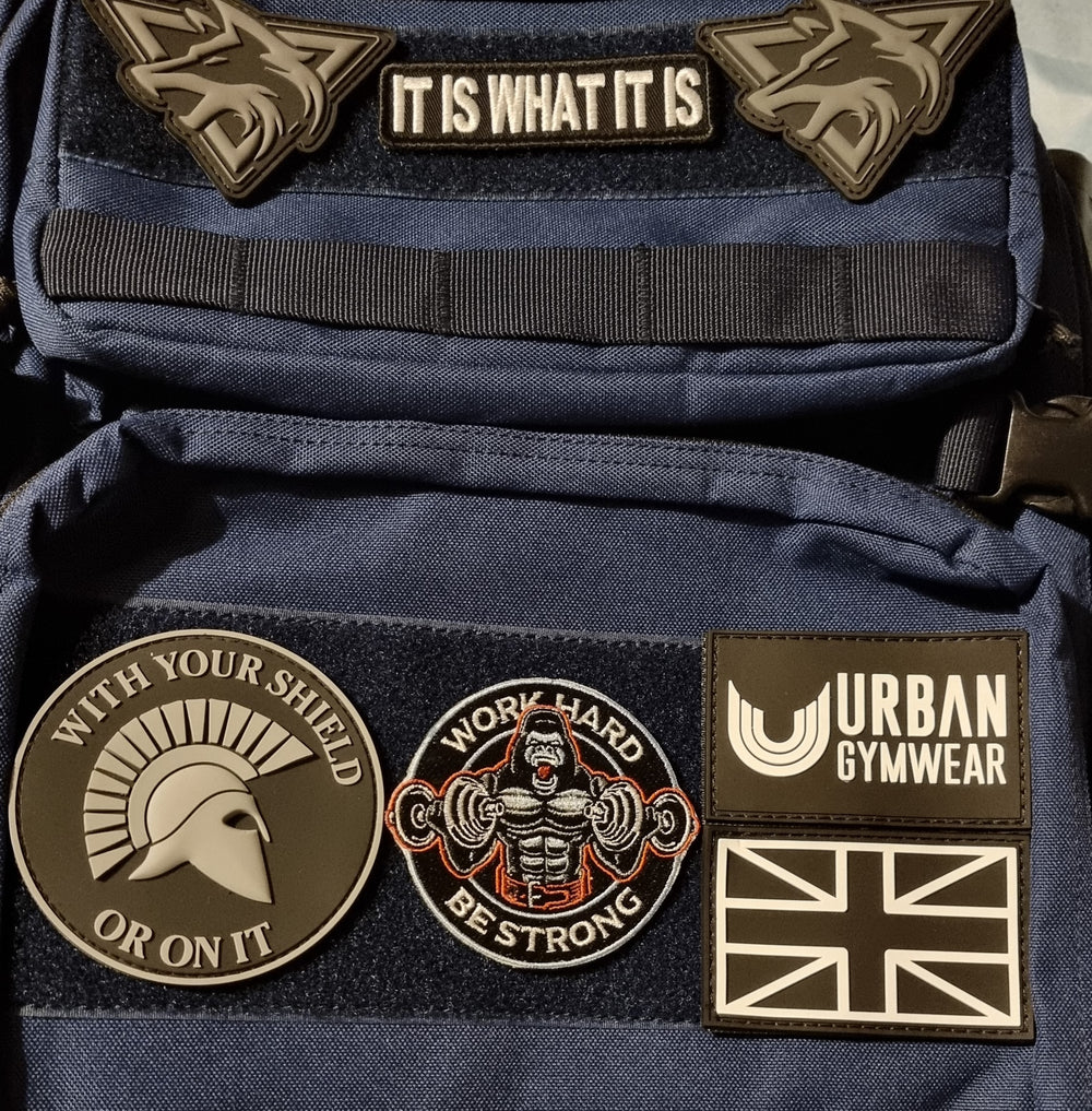 Gorilla Klettpatch auf einem Rucksack mit Klettfläche
