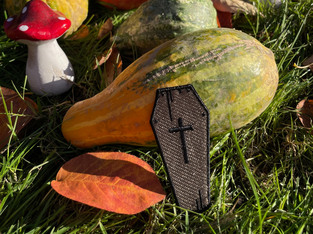 Sarg Patch vor herbstlichem Hintergrund