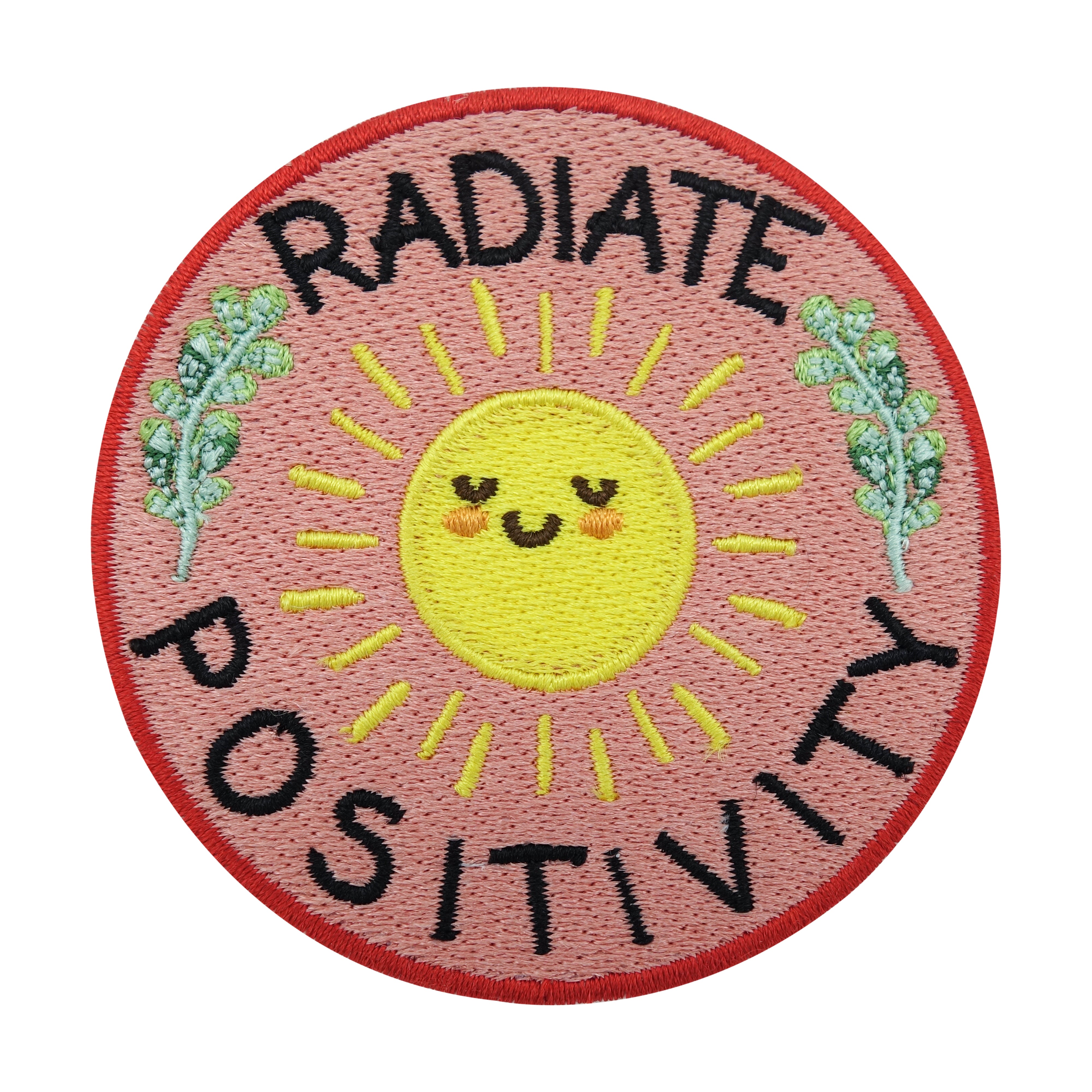 Pinker "Radiate Positivity" Patch mit einer gelben Sonne in der Mitte