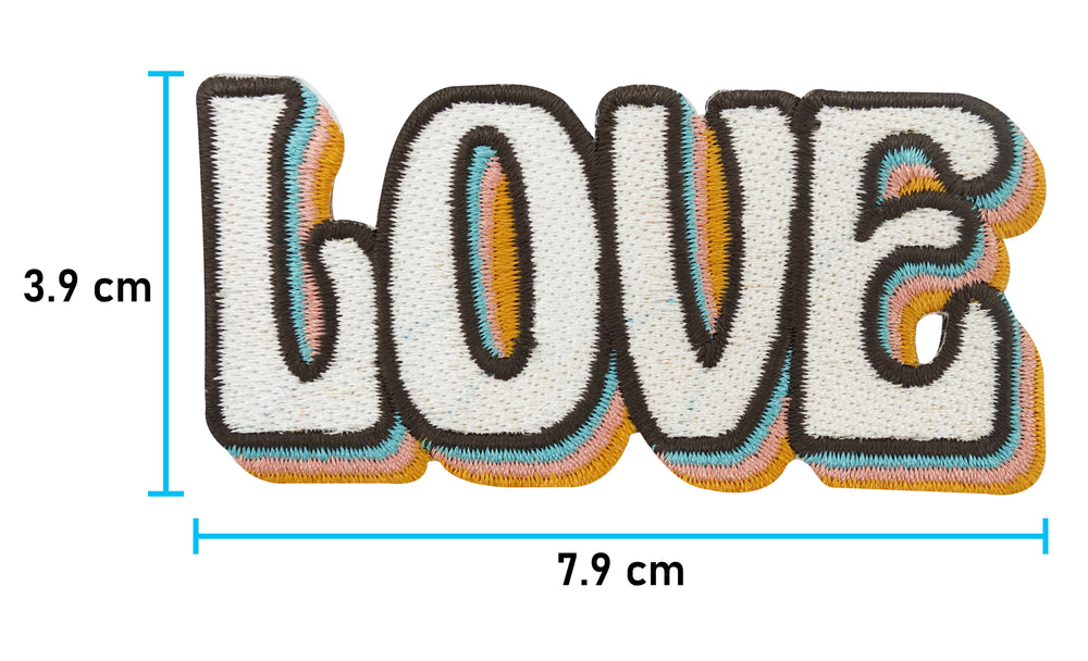 Love Patch mit der Maße: 3,9 x 7,9 cm 