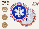  Vorder- und Rückseite des Patches, mit Bügelfolie. „Finally Home“ Logo und Nutzungsoptionen: Aufbügeln, Aufnähen, Aufkleben mit Textilkleber