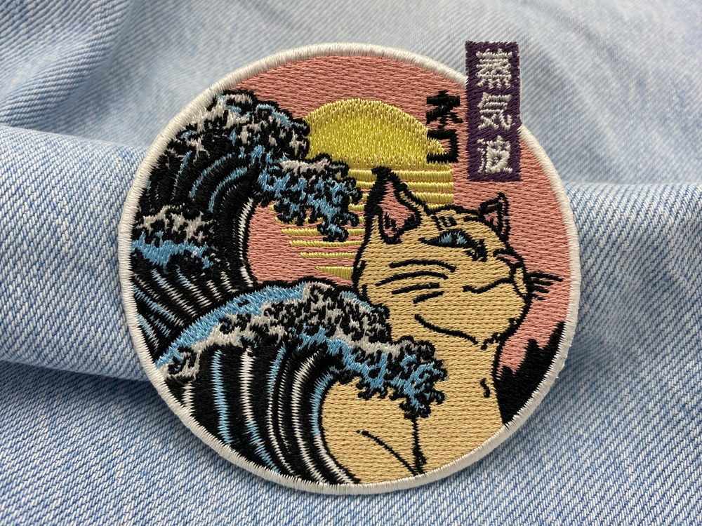 Der Patch auf blauer Jeans