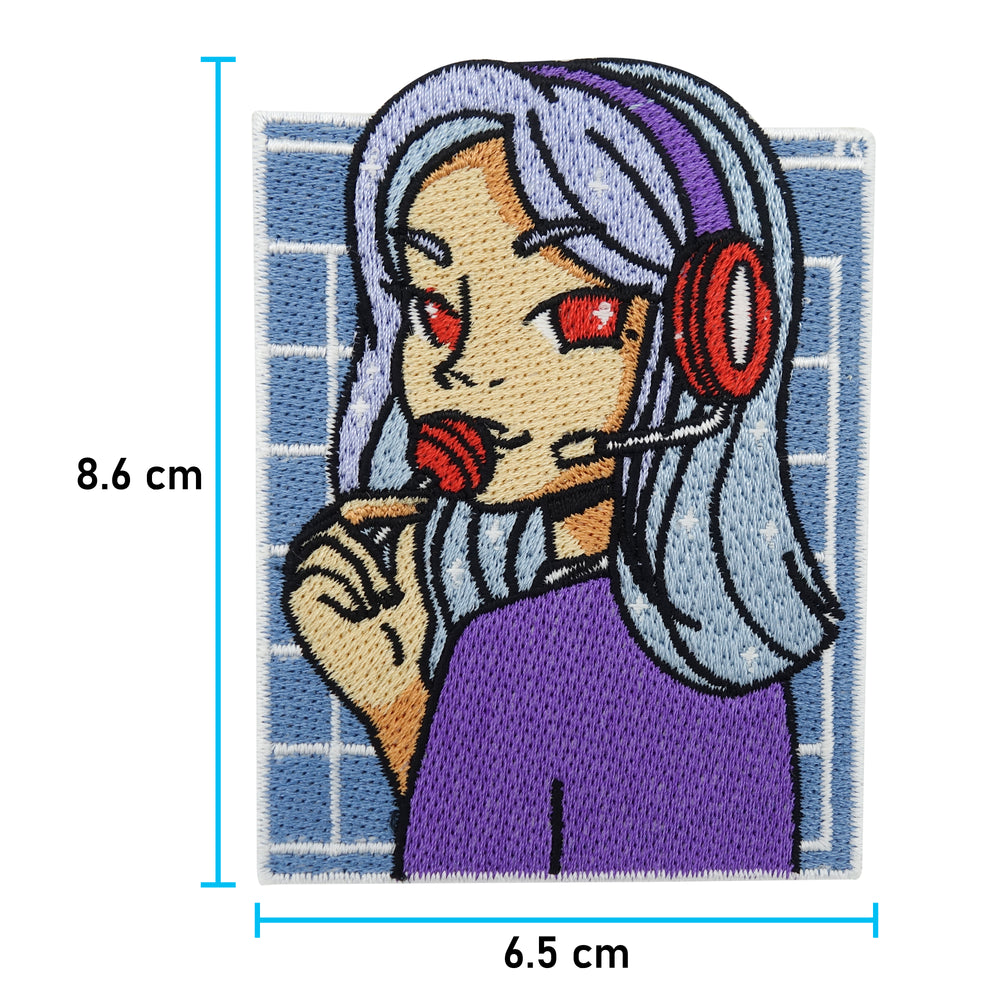 Manga Girl Patch mit der Maße: 8,6 x 6,5 cm 