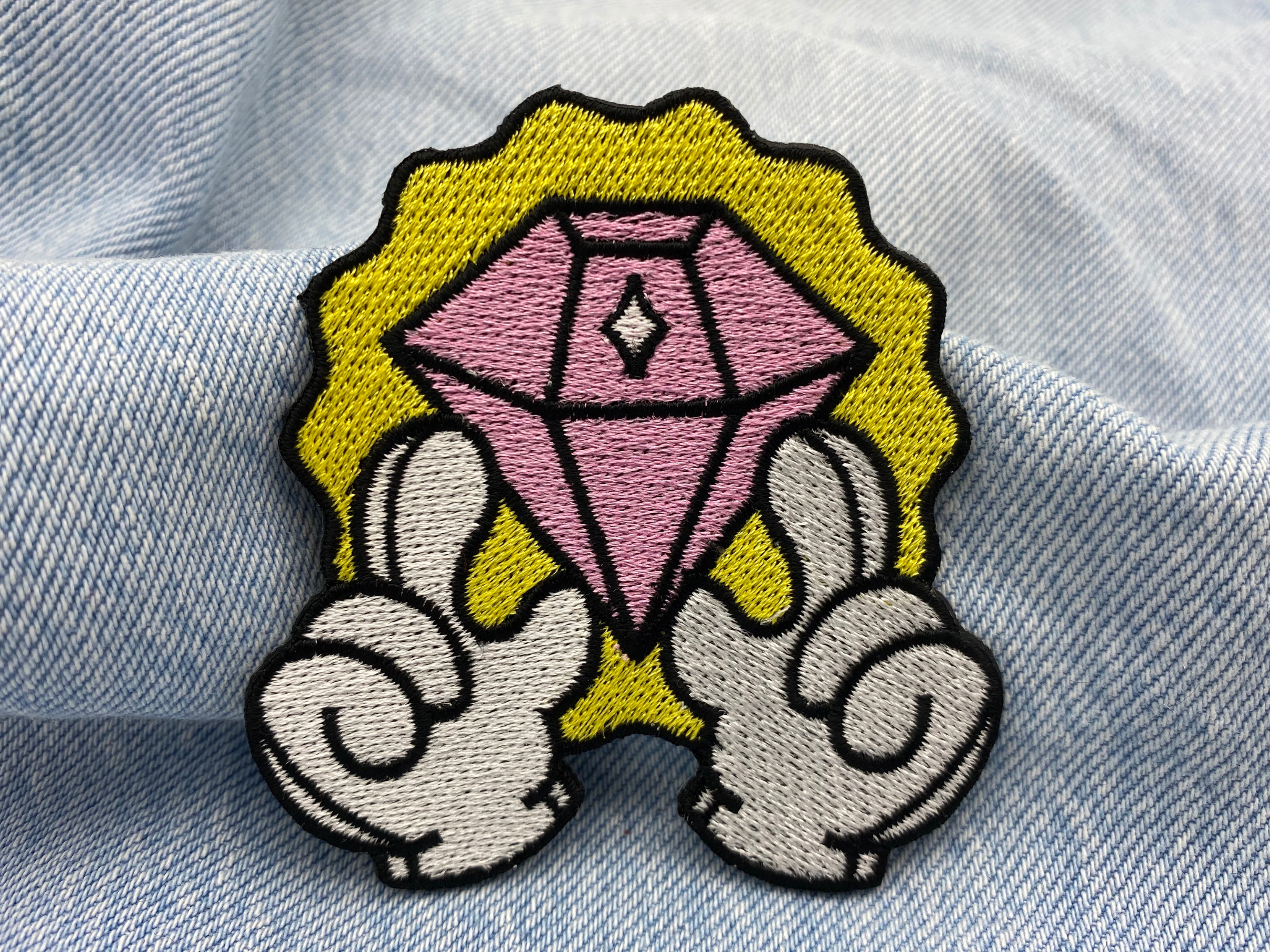 Diamant Patch auf blauer Jeans