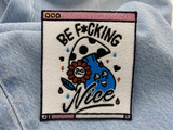 Blume & Pilz Patch auf blauer Jeans