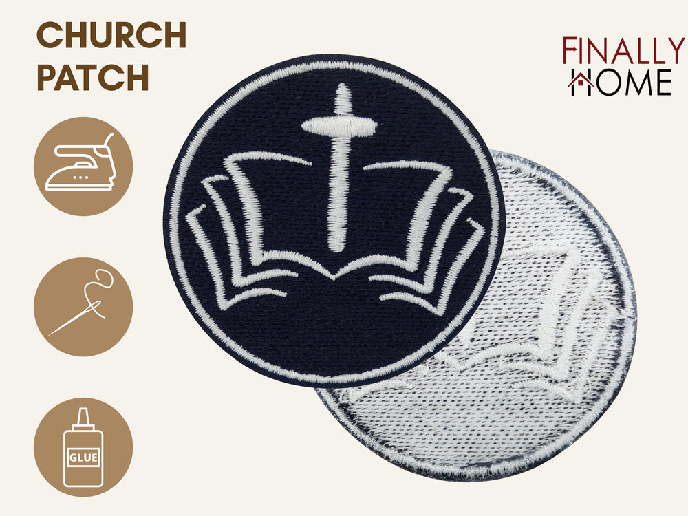 Vorder- und Rückseite des Patches, mit Bügelfolie. „Finally Home“ Logo und Nutzungsoptionen: Aufbügeln, Aufnähen, Aufkleben mit Textilkleber
