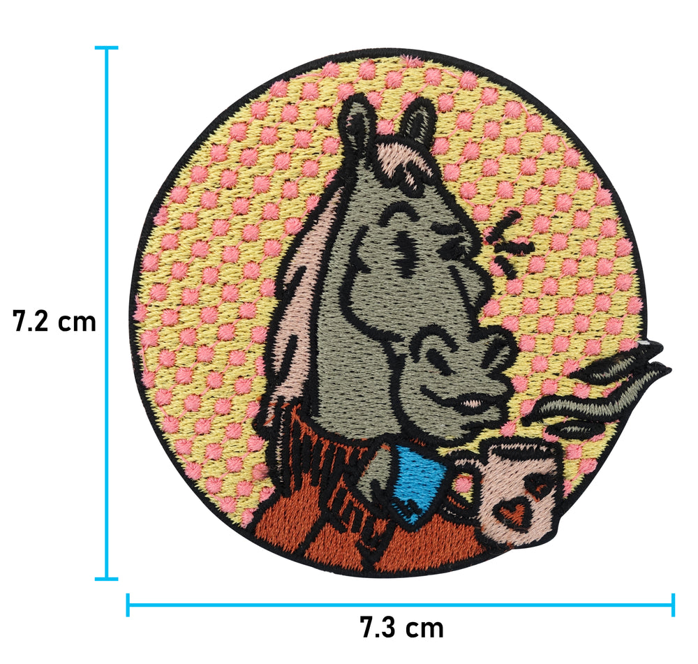 Pferd trinkt Kaffee Patch mit der Maße: 7,2 x 7,3 cm