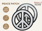 Vorder- und Rückseite des Patches, mit Bügelfolie. „Finally Home“ Logo und Nutzungsoptionen: Aufbügeln, Aufnähen, Aufkleben mit Textilkleber