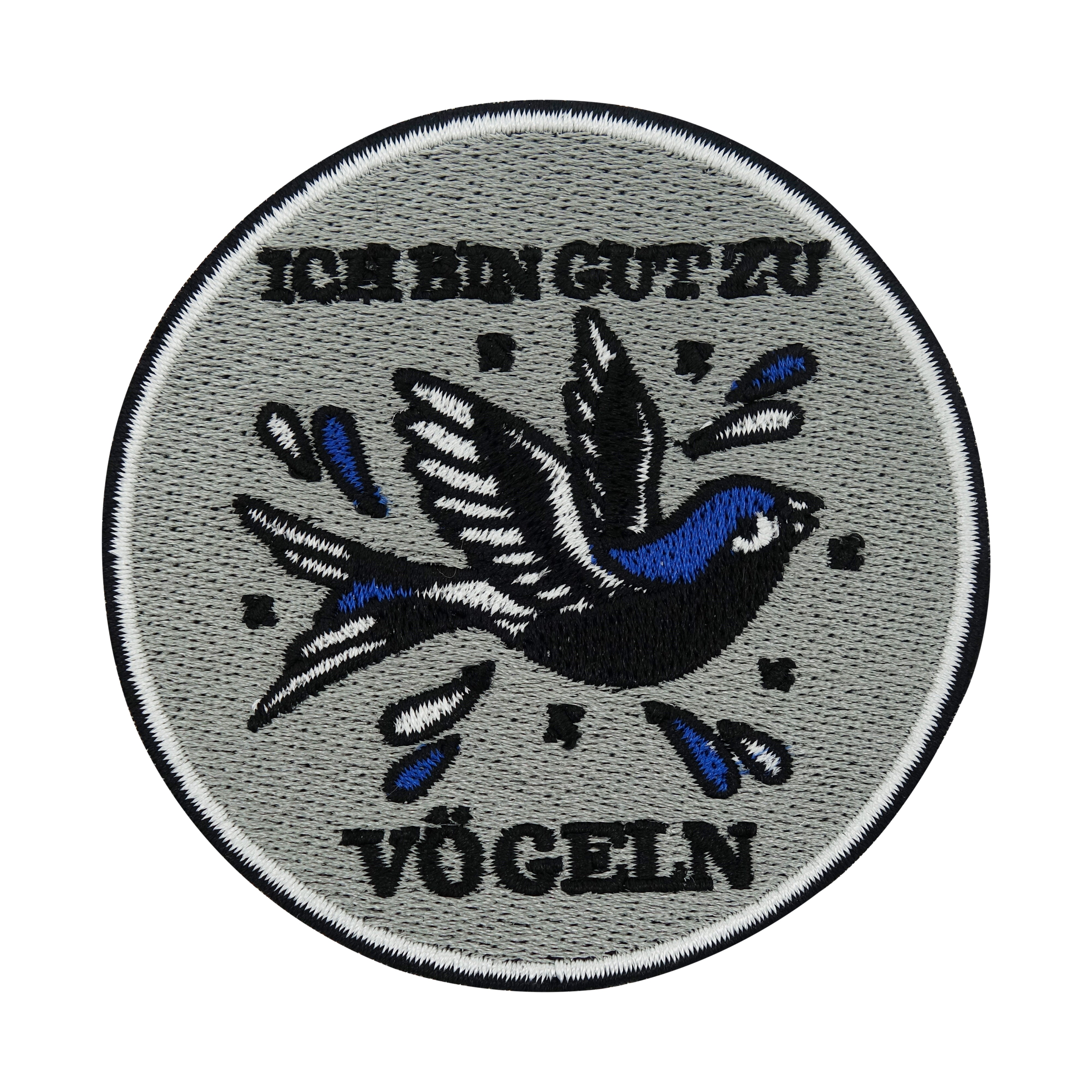 Grauer "Ich bin gut zu Vögeln" mit blauem Vogel Patch