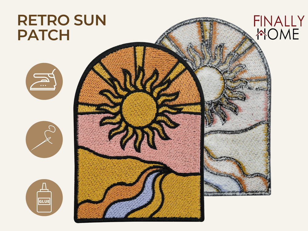 Vorder- und Rückseite des Patches, mit Bügelfolie. „Finally Home“ Logo und Nutzungsoptionen: Aufbügeln, Aufnähen, Aufkleben mit Textilkleber
