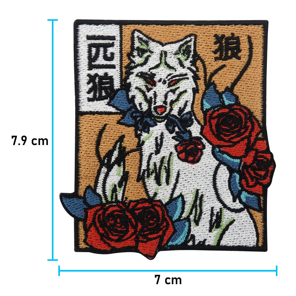 Wolf mit Rosen Patch mit der Maße: 7,9 x 7 cm