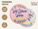 Vorder- und Rückseite des Patches, mit Bügelfolie. „Finally Home“ Logo und Nutzungsoptionen: Aufbügeln, Aufnähen, Aufkleben mit Textilkleber