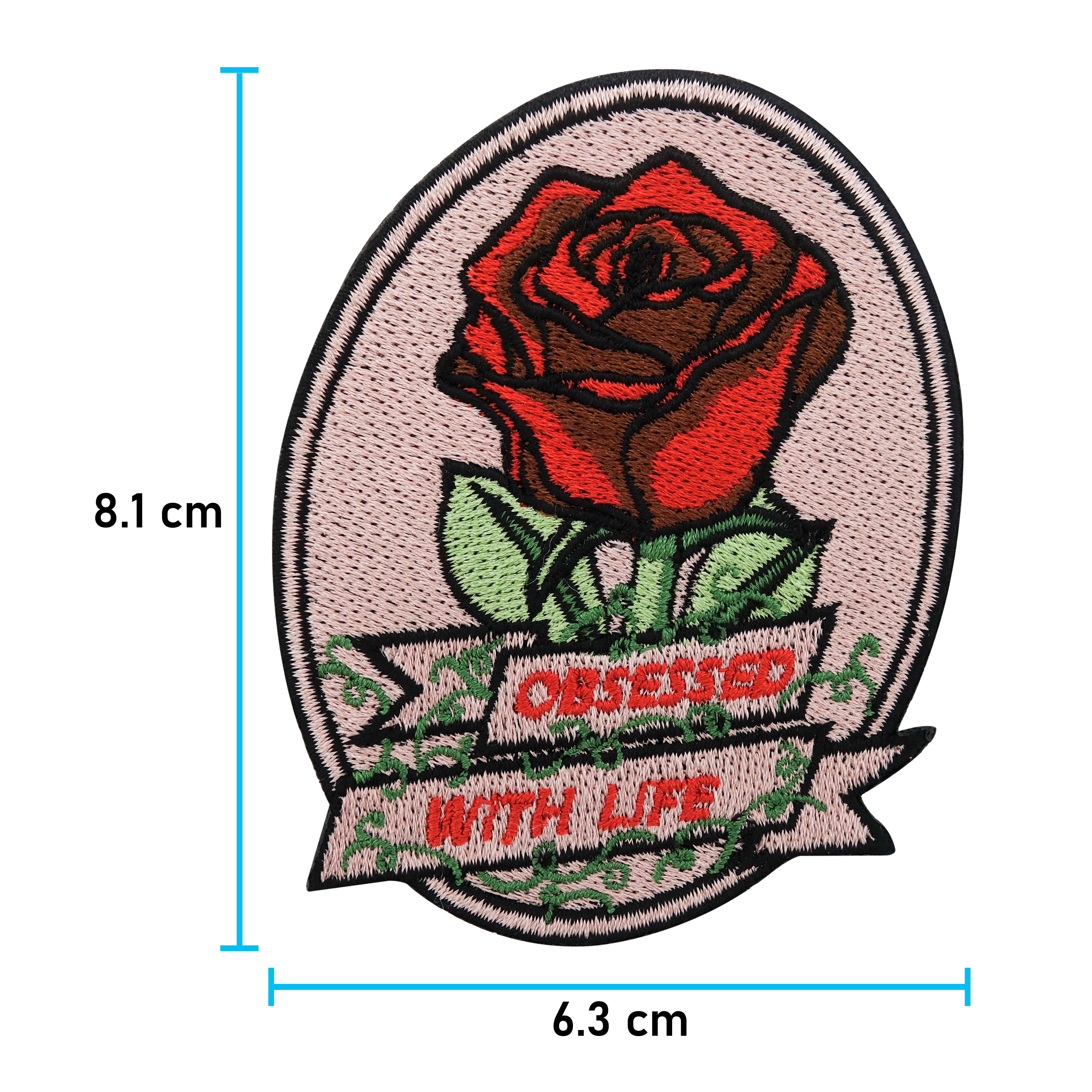 Rote Rose Patch mit der Maße: 8,1 x 6,3 cm