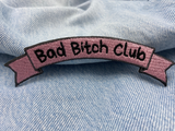 Banner Patch auf hellblauer Jeans