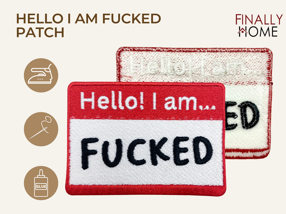 Vorder- und Rückseite des Patches, mit Bügelfolie. „Finally Home“ Logo und Nutzungsoptionen: Aufbügeln, Aufnähen, Aufkleben mit Textilkleber