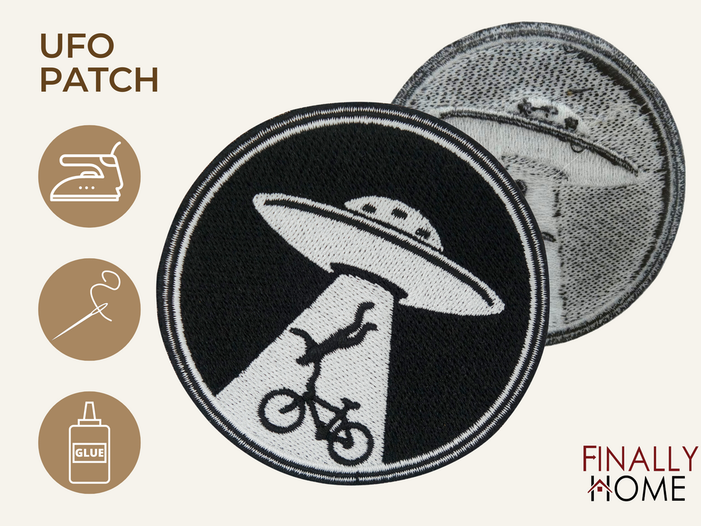 Vorder- und Rückseite des Patches, mit Bügelfolie. „Finally Home“ Logo und Nutzungsoptionen: Aufbügeln, Aufnähen, Aufkleben mit Textilkleber