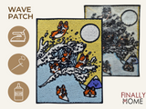 Vorder- und Rückseite des Patches, mit Bügelfolie. „Finally Home“ Logo und Nutzungsoptionen: Aufbügeln, Aufnähen, Aufkleben mit Textilkleber