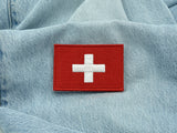 Schweiz Flagge Klett Patch auf blauer Jeans