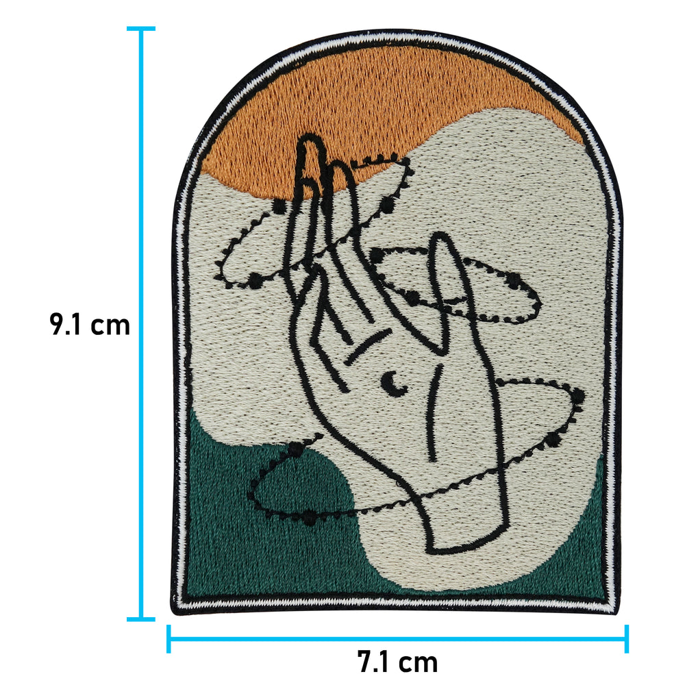 Hand-Hände-Soul-of-the-Moon-Mond-Sterne-Aufbügler-Flicken-Bügelflicken-Bügelbild