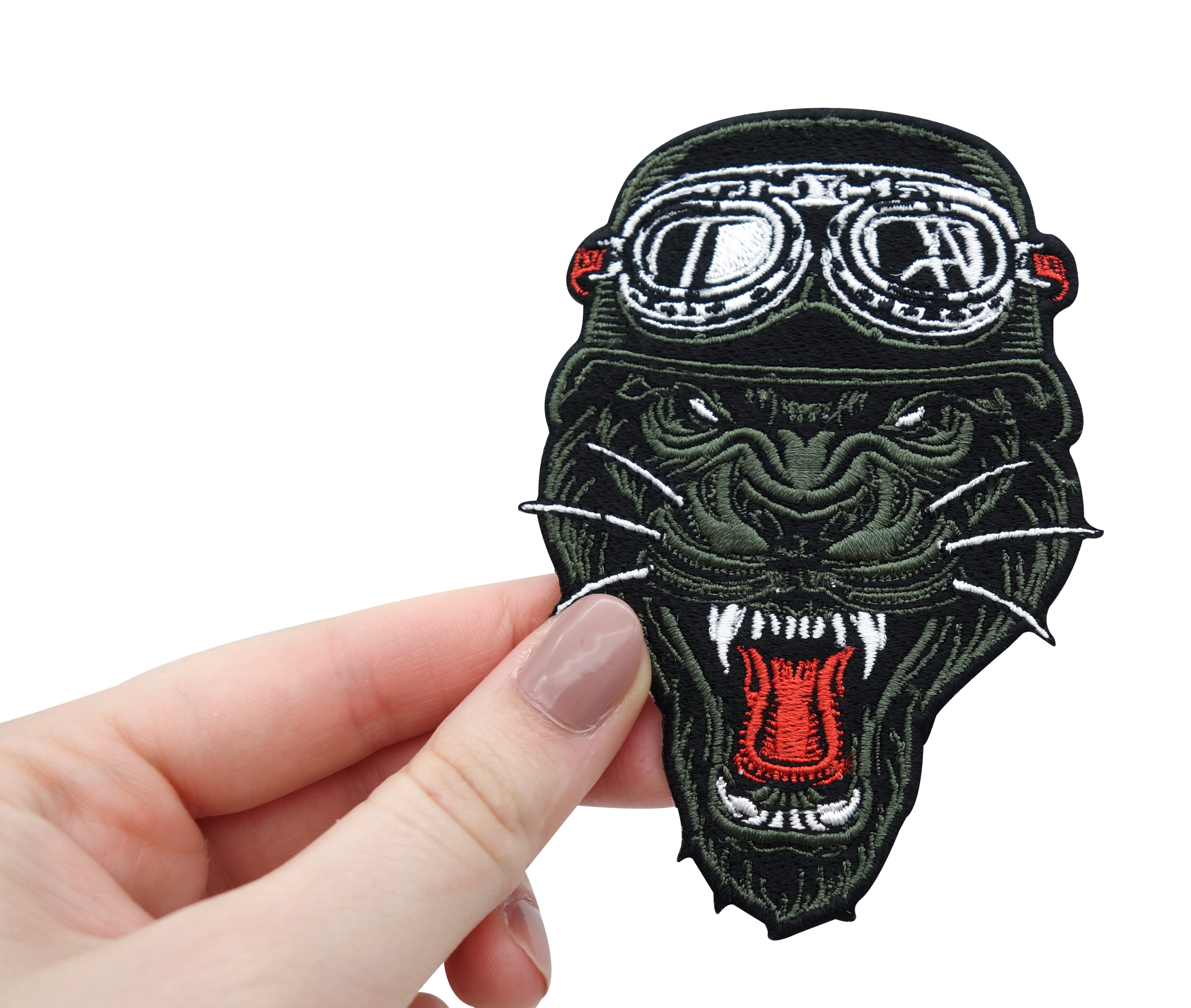 schwarzer-Panther-Helm-Motorrad-Biker-Aufbügler-Aufnäher-Hand