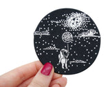 Astronaut-zum-Mond-mit-Ballon-Sterne-Mond-Wolen-schwarz-Weiß-Bügelpatch-Aufnäher-Aufbügler-Bügelbild-Hand