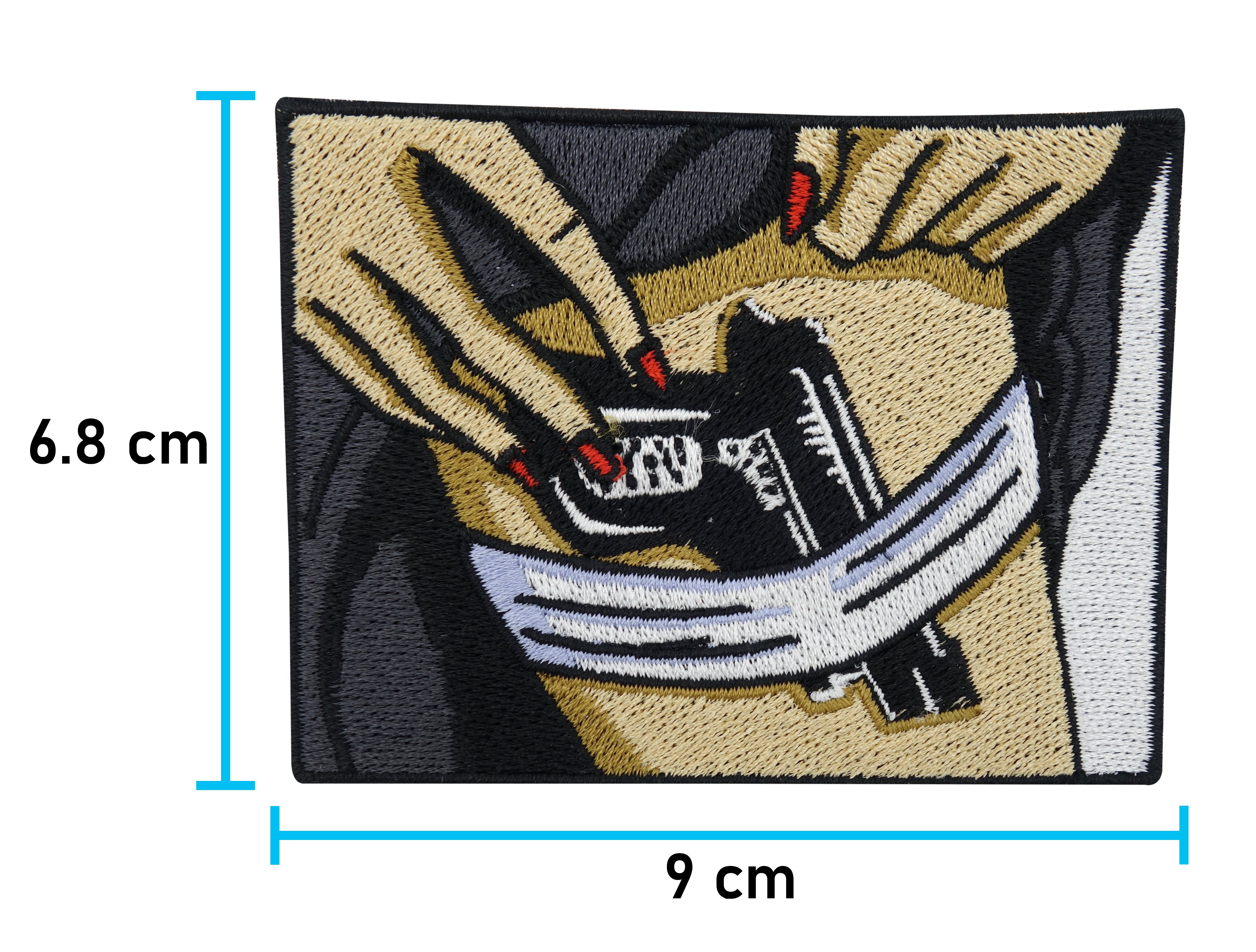 Frau-mit-Waffe-unterm-Kleid-Patch-Maße